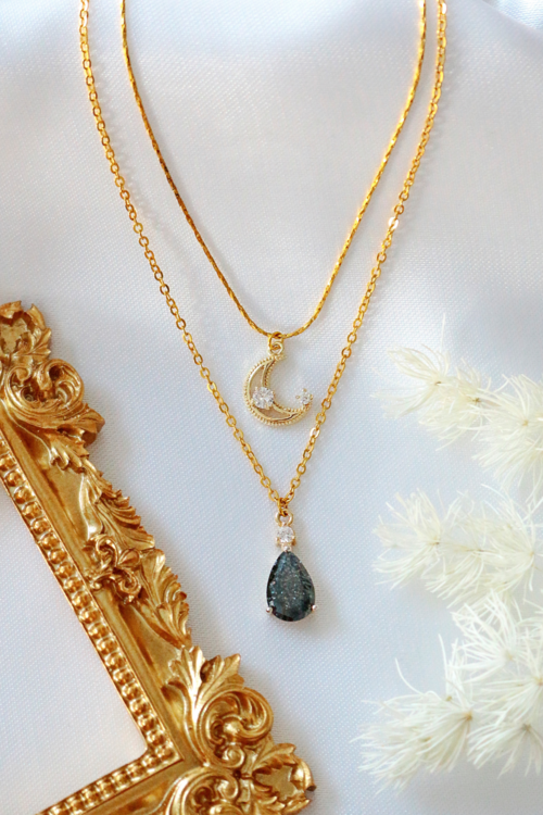 Collar de varias capas con motivo de luna, bañado en oro de 18 quilates